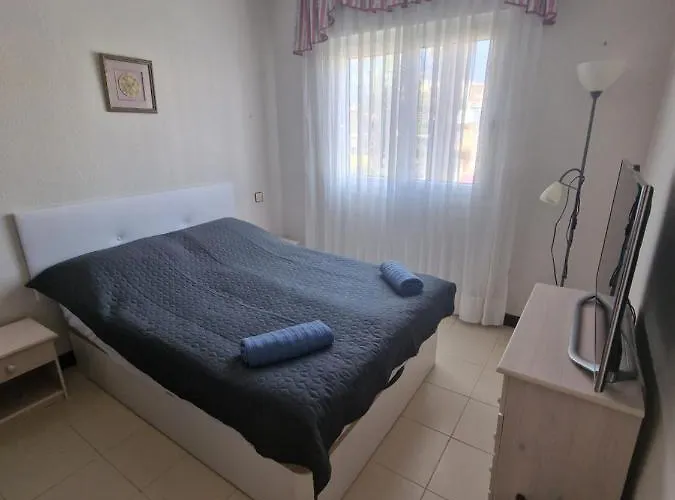 First Line Sea Appartement *