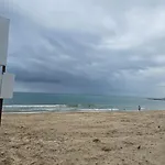 Apartment First Line Sea *