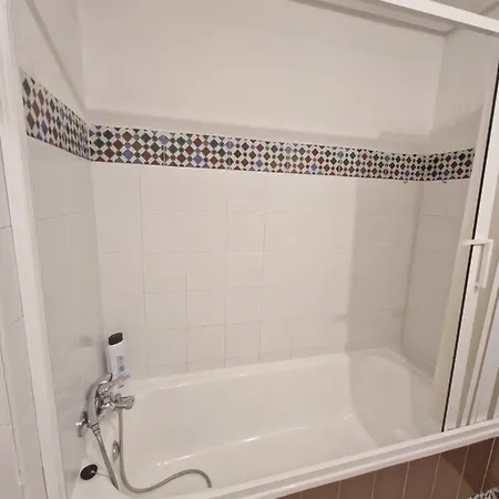 Apartment First Line Sea